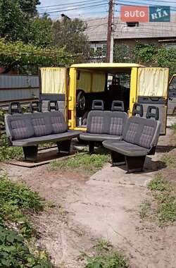 Минивэн Mercedes-Benz MB-Class 1989 в 