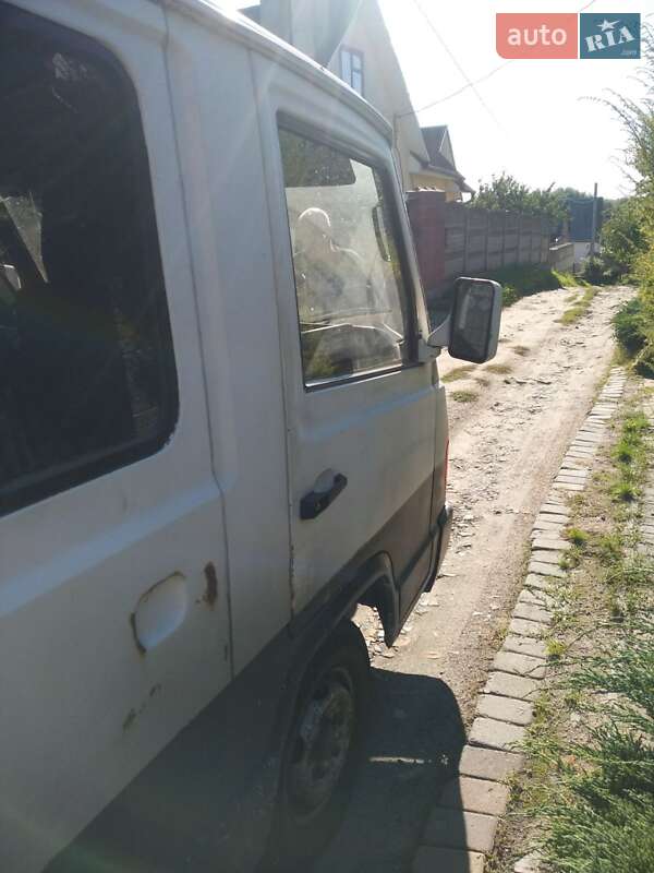 Грузопассажирский фургон Mercedes-Benz MB-Class 1995 в Коломые