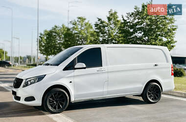 Минивэн Mercedes-Benz Metris 2018 в 