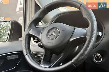 Мінівен Mercedes-Benz Metris 2015 в 