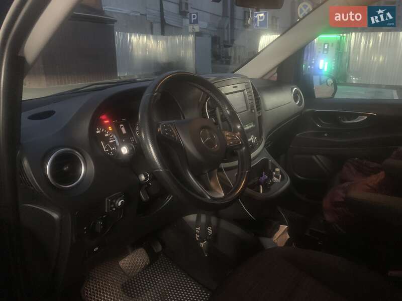 Минивэн Mercedes-Benz Metris 2016 в Киеве