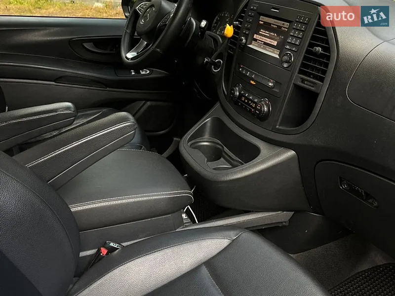Mercedes-Benz Metris 2018 VIN WD4PG2EE6J3414870 фото оголошення 17 з 47