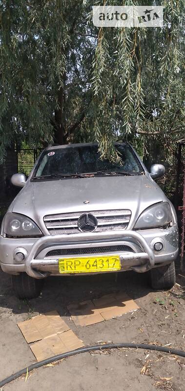 Mercedes-Benz ML 270
