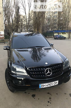Внедорожник / Кроссовер Mercedes-Benz ML 350 2006 в Одессе