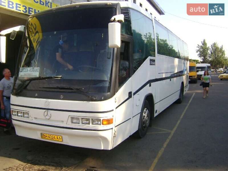 Туристический / Междугородний автобус Mercedes-Benz O 303 2000 в Одессе