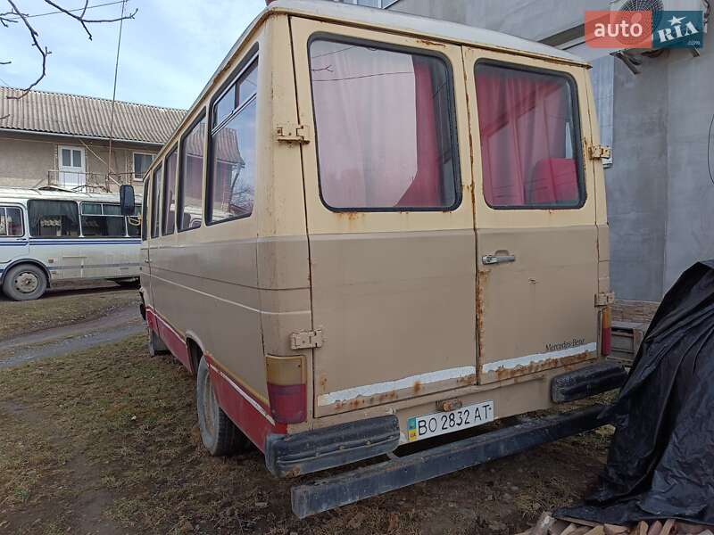 Мікроавтобус Mercedes-Benz O 309 1983 в Борщеві