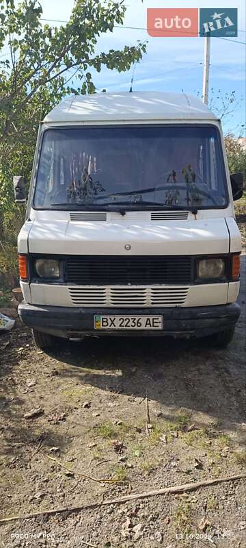 Мікроавтобус Mercedes-Benz O 407 1989 в Славуті