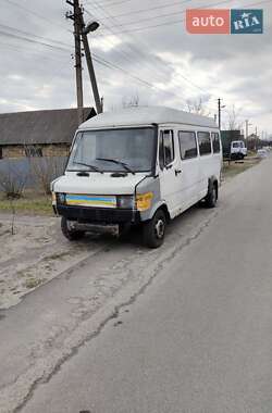 Пригородный автобус Mercedes-Benz O 408 1995 в 