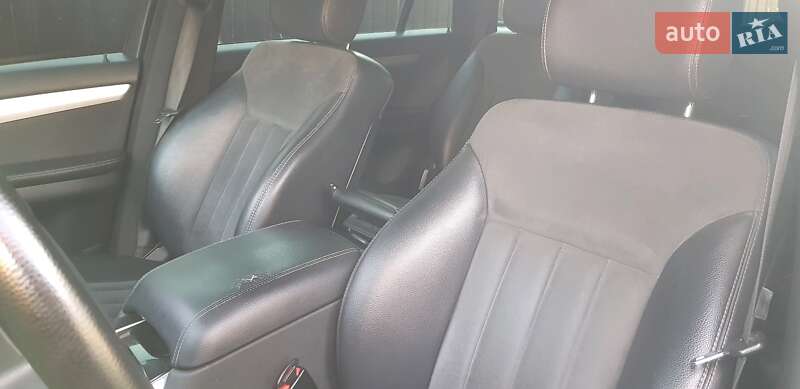 Универсал Mercedes-Benz R-Class 2006 в Ивано-Франковске