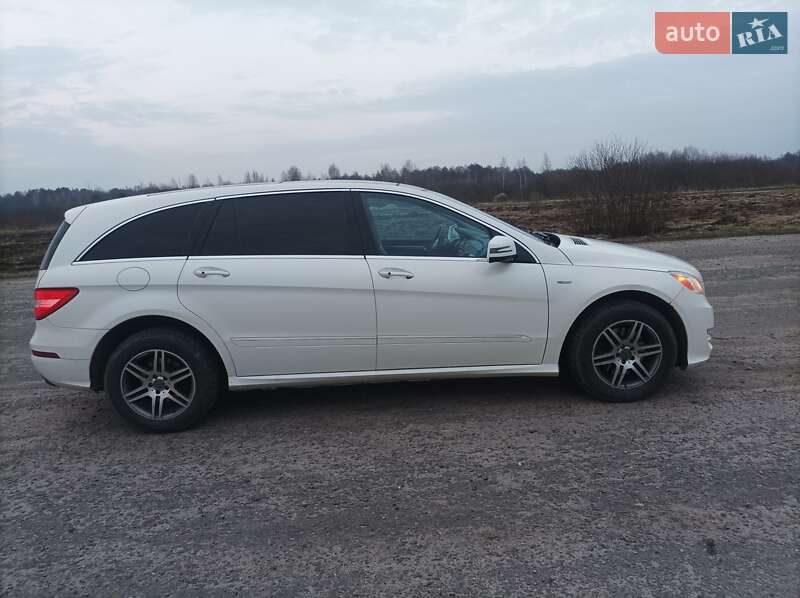 Универсал Mercedes-Benz R-Class 2011 в Старой Выжевке