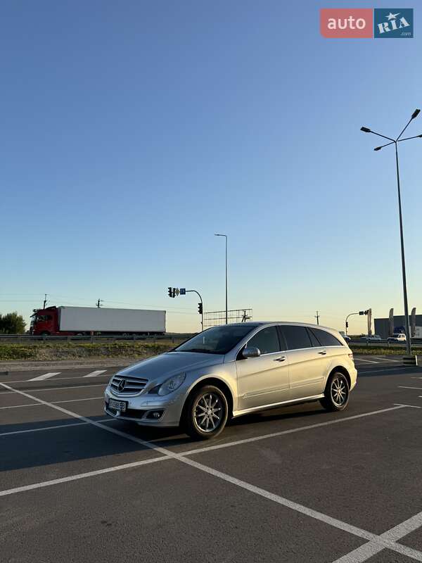 Универсал Mercedes-Benz R-Class 2005 в Яворове