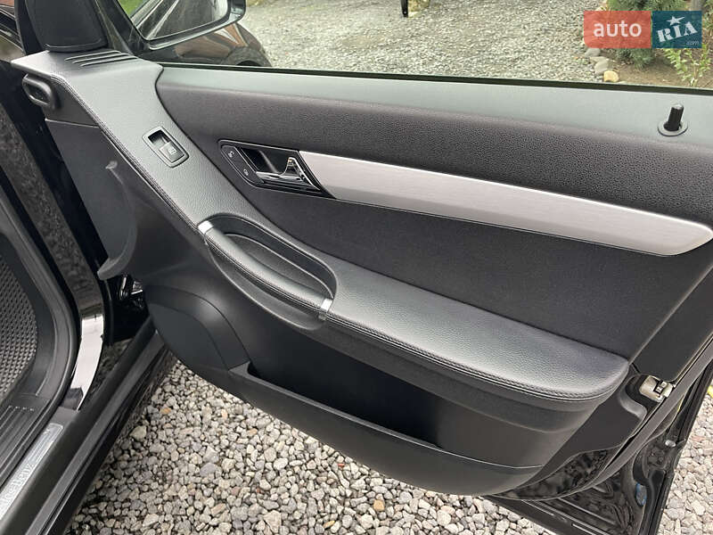 Универсал Mercedes-Benz R-Class 2009 в Ужгороде