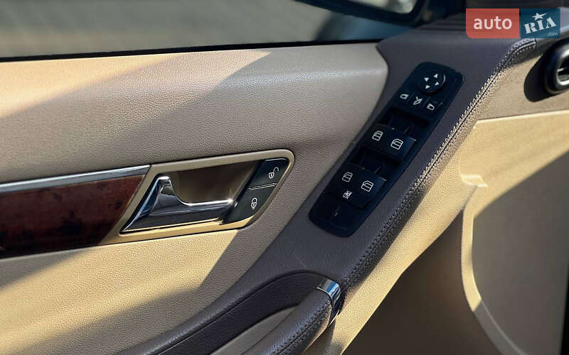 Универсал Mercedes-Benz R-Class 2007 в Ивано-Франковске