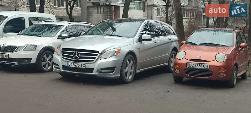 Универсал Mercedes-Benz R-Class 2011 в Львове