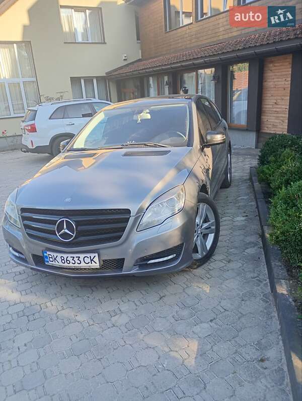 Универсал Mercedes-Benz R-Class 2010 в Ровно