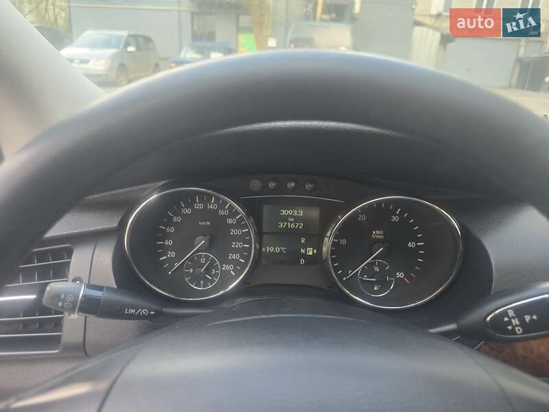 Универсал Mercedes-Benz R-Class 2005 в Черновцах фото 15 Универсал Mercedes-Benz R-Class 2005 в Черновцах