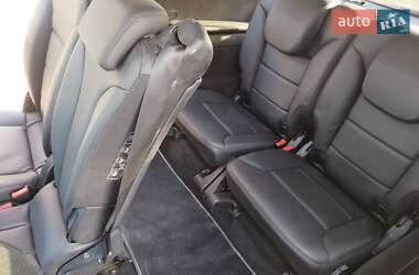 Універсал Mercedes-Benz R-Class 2012 в 