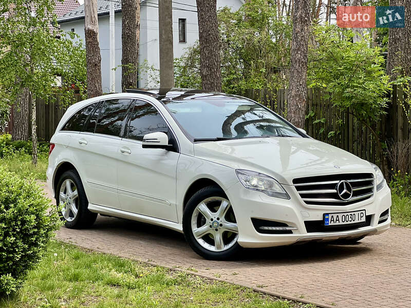 Mercedes-Benz R-Class 2011