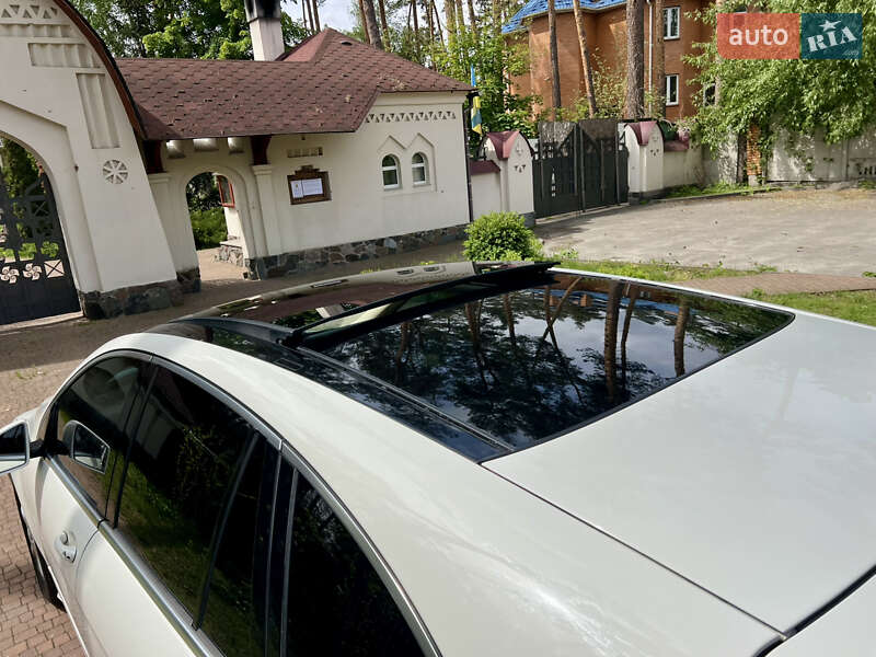 Минивэн Mercedes-Benz R-Class 2011 в Киеве