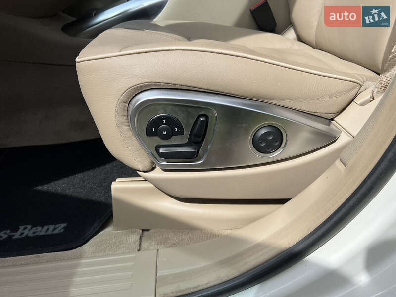 Минивэн Mercedes-Benz R-Class 2011 в Киеве