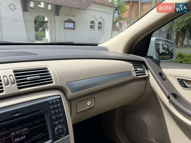 Минивэн Mercedes-Benz R-Class 2011 в Киеве