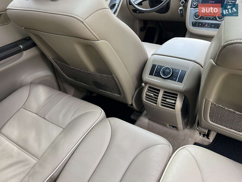 Минивэн Mercedes-Benz R-Class 2011 в Киеве