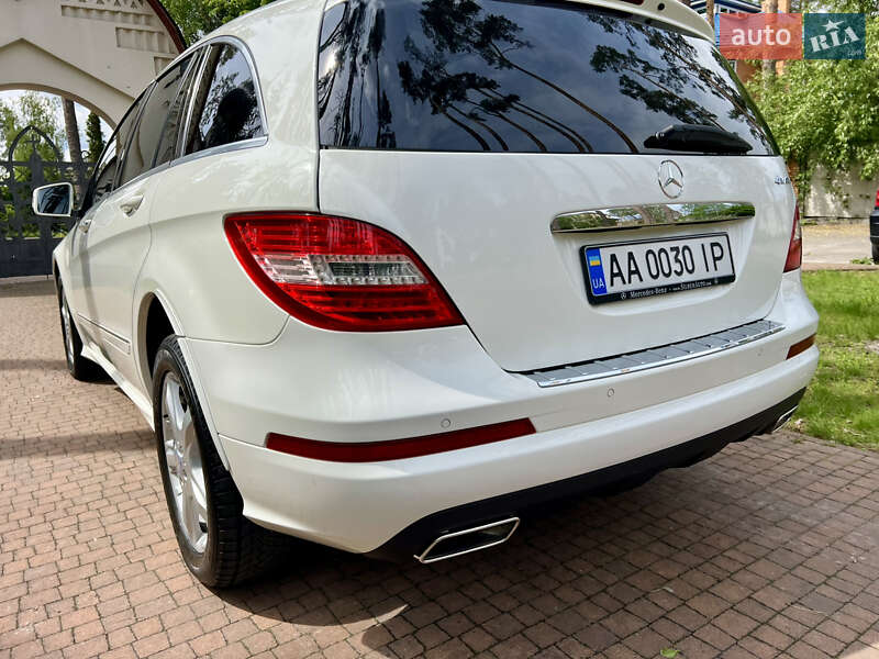 Минивэн Mercedes-Benz R-Class 2011 в Киеве