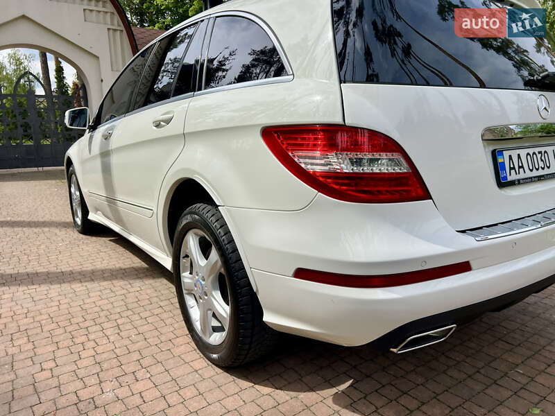 Минивэн Mercedes-Benz R-Class 2011 в Киеве