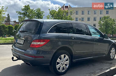 Мінівен Mercedes-Benz R-Class 2011 в 