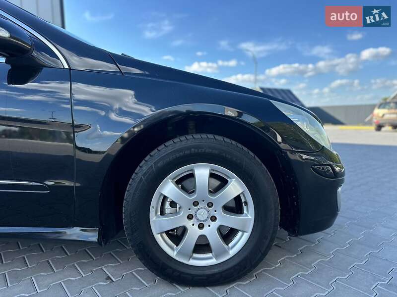 Минивэн Mercedes-Benz R-Class 2005 в Иваничах