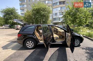 Минивэн Mercedes-Benz R-Class 2006 в 