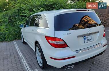 Мінівен Mercedes-Benz R-Class 2013 в 