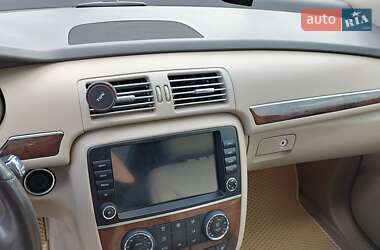 Минивэн Mercedes-Benz R-Class 2010 в 