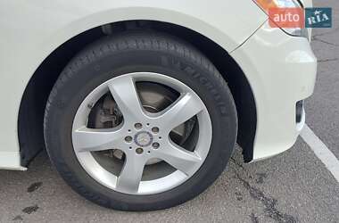 Минивэн Mercedes-Benz R-Class 2010 в 