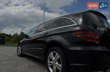 Минивэн Mercedes-Benz R-Class 2007 в 