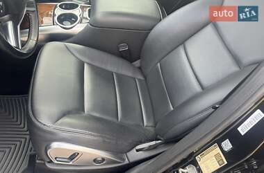 Минивэн Mercedes-Benz R-Class 2012 в 
