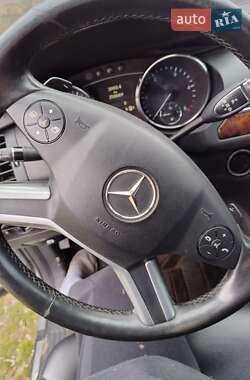 Минивэн Mercedes-Benz R-Class 2009 в 