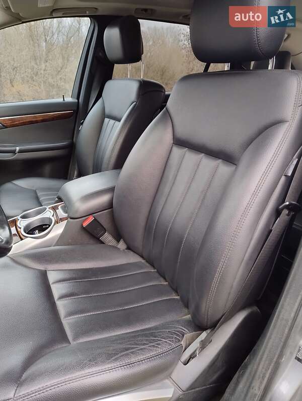 Минивэн Mercedes-Benz R-Class 2009 в Гостомеле