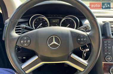 Минивэн Mercedes-Benz R-Class 2012 в 