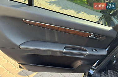 Минивэн Mercedes-Benz R-Class 2012 в 