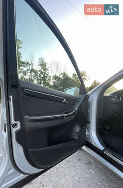Мінівен Mercedes-Benz R-Class 2011 в 