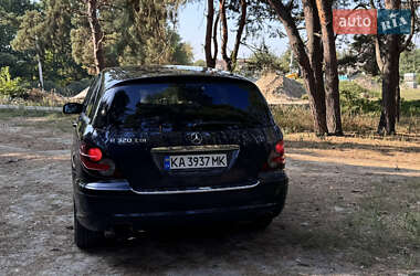 Мінівен Mercedes-Benz R-Class 2009 в 