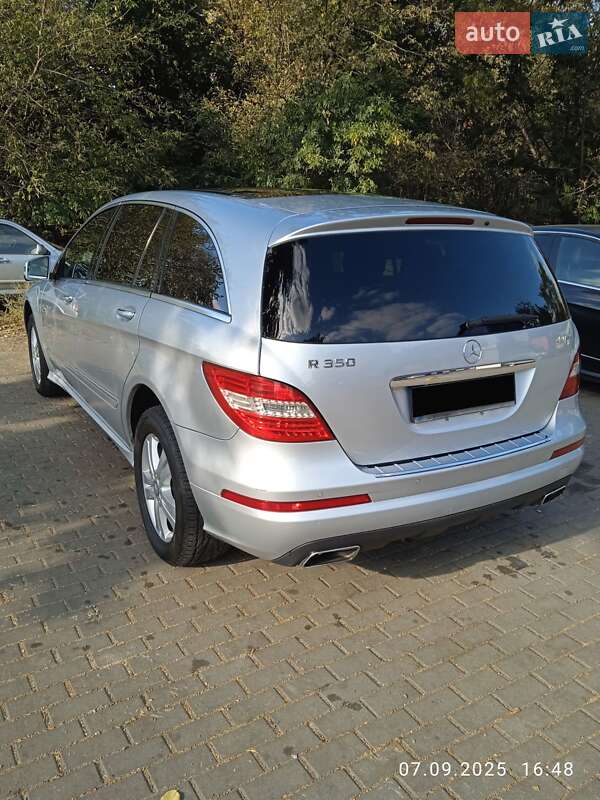 Мінівен Mercedes-Benz R-Class 2011 в Києві