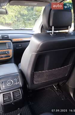 Мінівен Mercedes-Benz R-Class 2011 в 