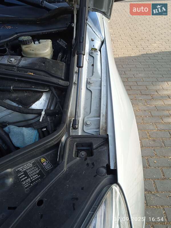 Мінівен Mercedes-Benz R-Class 2011 в Києві