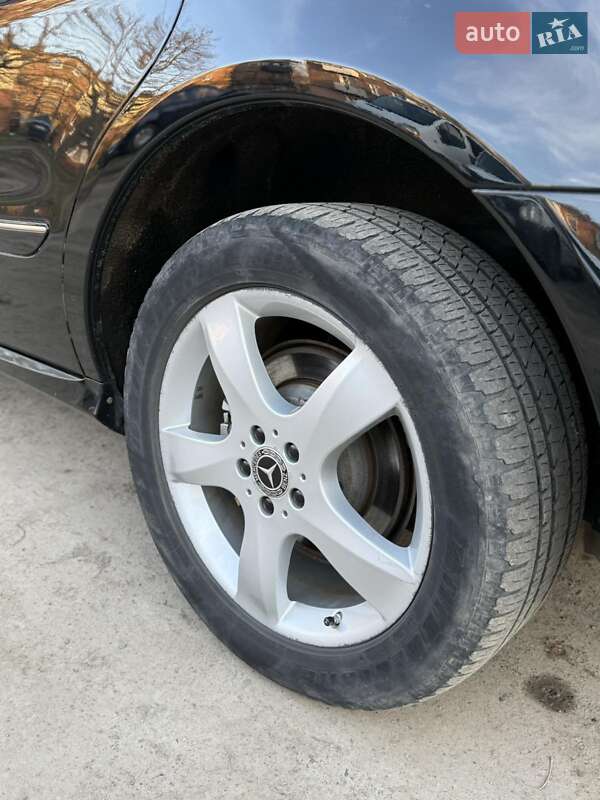 Мінівен Mercedes-Benz R-Class 2011 в Нововолинську
