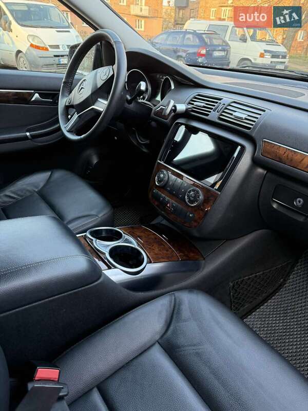 Мінівен Mercedes-Benz R-Class 2011 в Нововолинську
