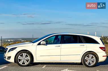 Минивэн Mercedes-Benz R-Class 2012 в 