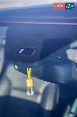 Минивэн Mercedes-Benz R-Class 2012 в 