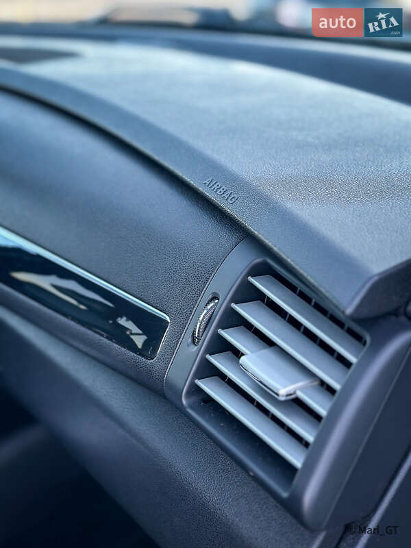 Мінівен Mercedes-Benz R-Class 2012 в Дніпрі